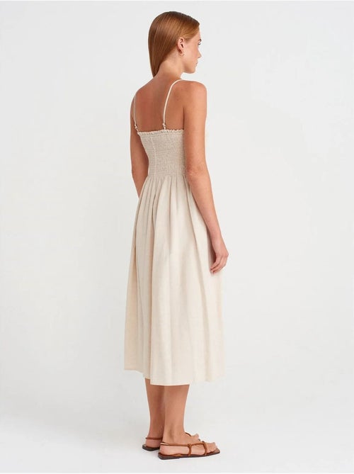 DILVIN Robe Midi Trapèze Sans Bretelles - Kiabi DILVIN Robe Midi Trapèze Sans Bretelles - Kiabi