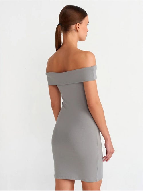 DILVIN Robe Mini Moulante À Épaules Dénudées - Kiabi DILVIN Robe Mini Moulante À Épaules Dénudées - Kiabi