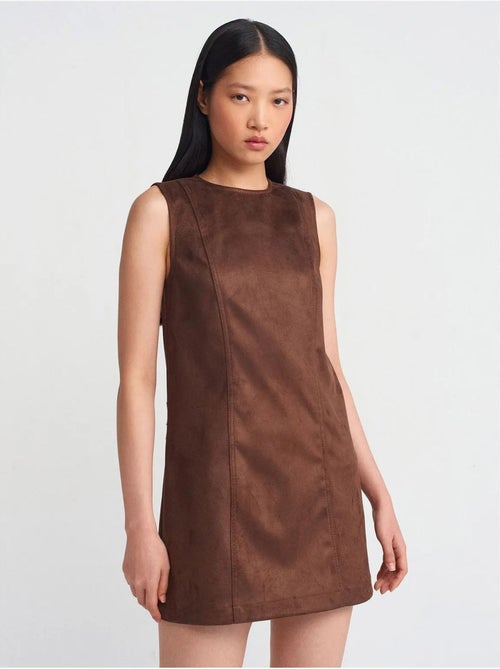 DILVIN Robe Mini Sans Manches En Similicuir - Kiabi DILVIN Robe Mini Sans Manches En Similicuir - Kiabi