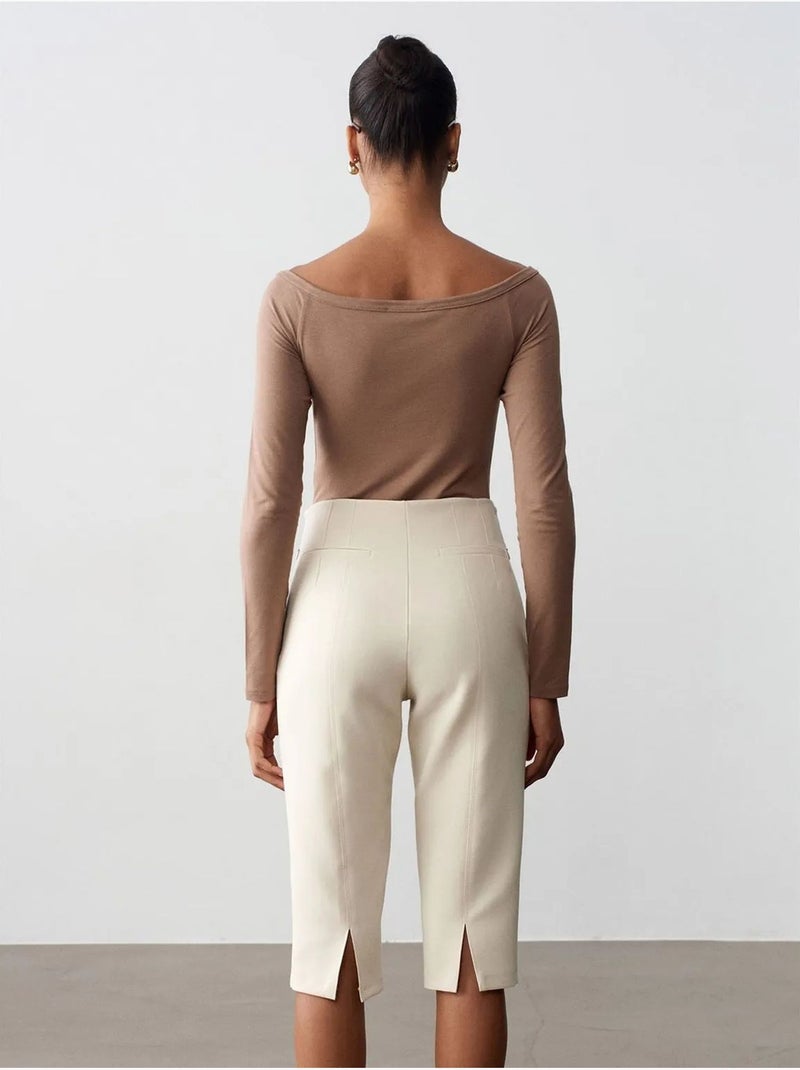 DILVIN Short Capri Droit Taille Haute Avec Fente Crème - Kiabi
