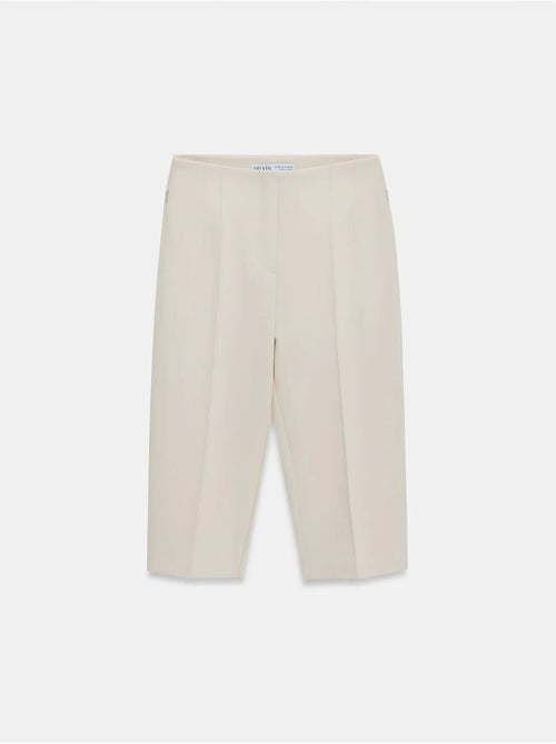DILVIN Short Capri Droit Taille Haute Avec Fente - Kiabi DILVIN Short Capri Droit Taille Haute Avec Fente - Kiabi