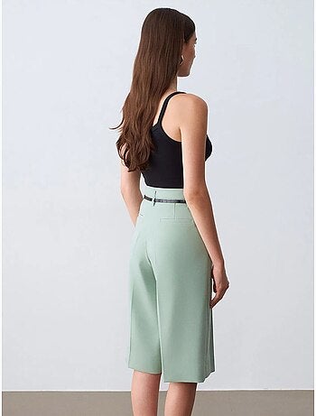 DILVIN Short En Crêpe À Taille Haute Et Ceinture