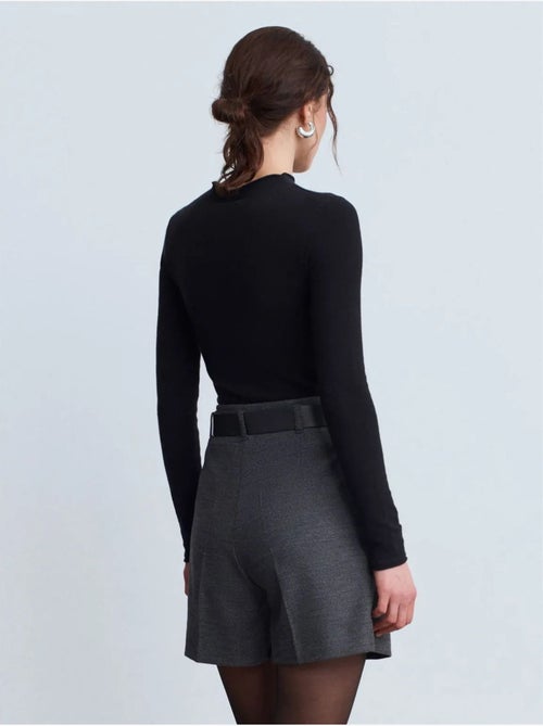 DILVIN Short Tailleur À Taille Haute Et Ceinture - Kiabi DILVIN Short Tailleur À Taille Haute Et Ceinture - Kiabi