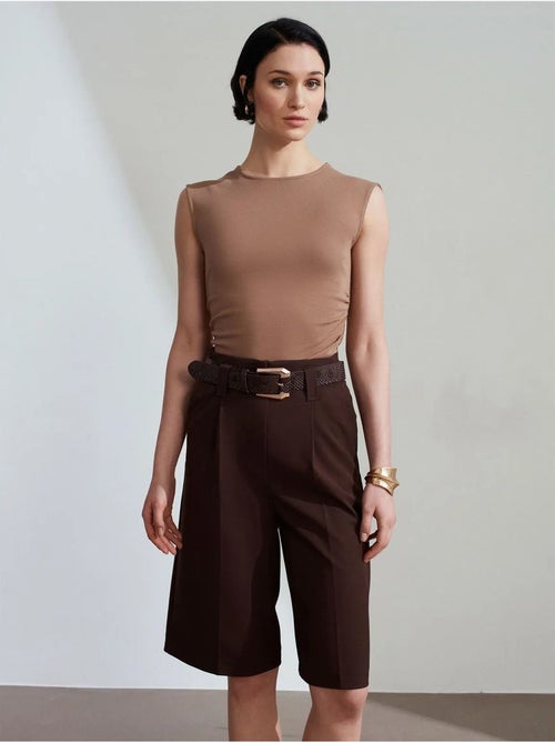 DILVIN Short Tailleur À Taille Haute Et Ceinture - Kiabi DILVIN Short Tailleur À Taille Haute Et Ceinture - Kiabi