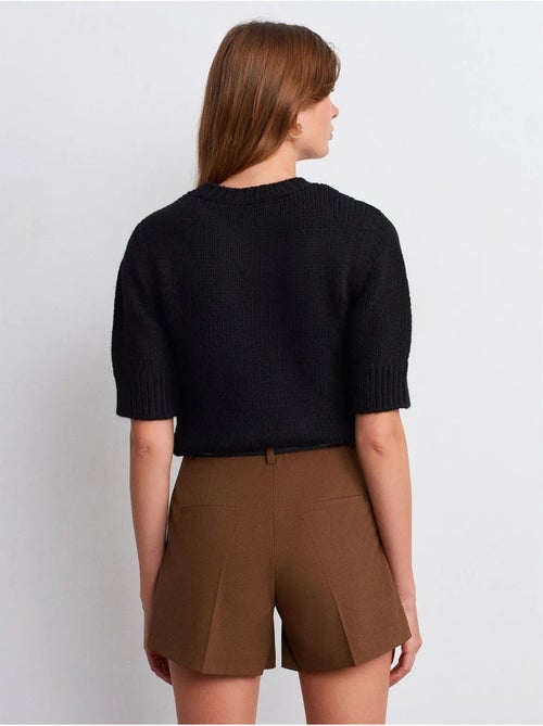 DILVIN Short Tailleur En Crêpe À Taille Haute - Kiabi DILVIN Short Tailleur En Crêpe À Taille Haute - Kiabi