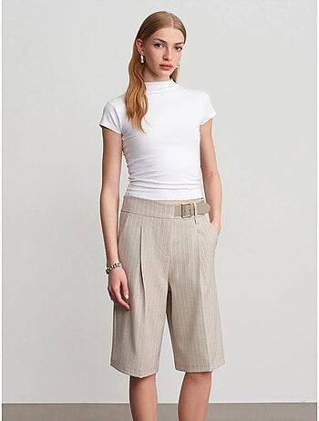 DILVIN Short Tailleur Rayé À Taille Haute Et Ceinture