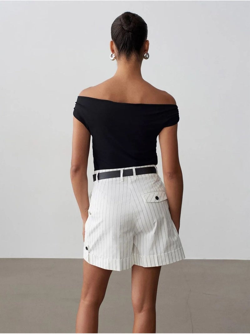 DILVIN Short Tailleur Rayé À Taille Haute Et Ceinture Blanc cassé - Kiabi