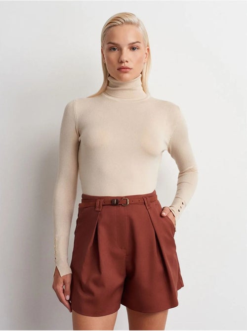 DILVIN Short Tailleur Taille Haute Avec Ceinture - Kiabi DILVIN Short Tailleur Taille Haute Avec Ceinture - Kiabi