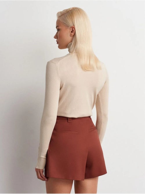 DILVIN Short Tailleur Taille Haute Avec Ceinture - Kiabi DILVIN Short Tailleur Taille Haute Avec Ceinture - Kiabi