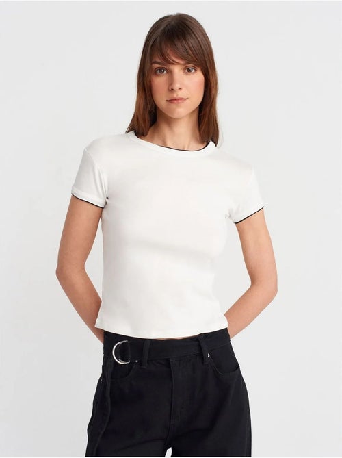 DILVIN T-shirt Court En Coton, Coupe Ajustée, Femme - Kiabi DILVIN T-shirt Court En Coton, Coupe Ajustée, Femme - Kiabi