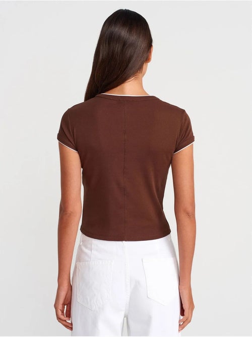 DILVIN T-shirt Court En Coton, Coupe Ajustée, Femme - Kiabi DILVIN T-shirt Court En Coton, Coupe Ajustée, Femme - Kiabi