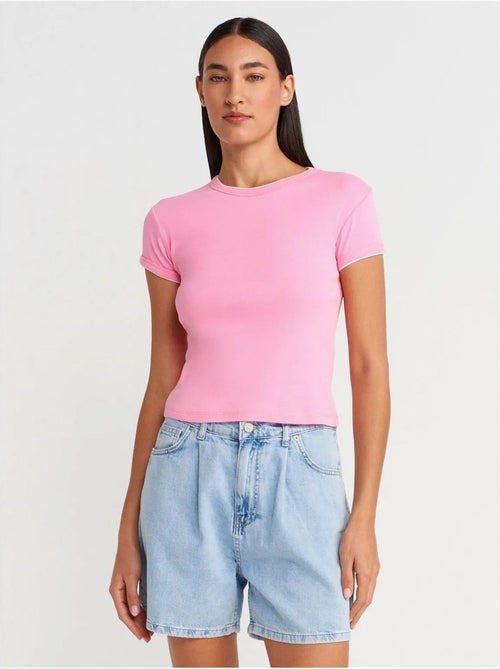 DILVIN T-shirt Court En Coton, Coupe Ajustée, Femme - Kiabi DILVIN T-shirt Court En Coton, Coupe Ajustée, Femme - Kiabi