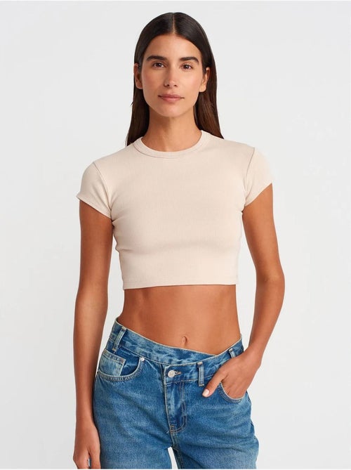 DILVIN T-shirt Court Femme Coupe Ajustée Col Rond - Kiabi DILVIN T-shirt Court Femme Coupe Ajustée Col Rond - Kiabi