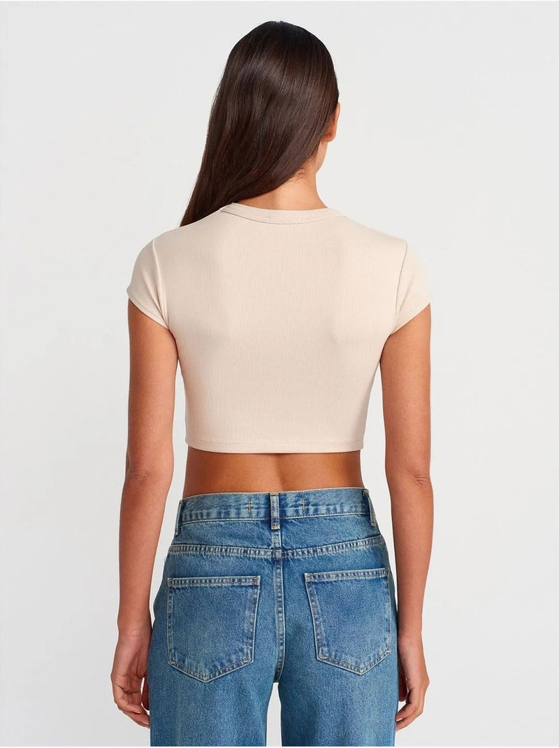 DILVIN T-shirt Court Femme Coupe Ajustée Col Rond Beige clair - Kiabi