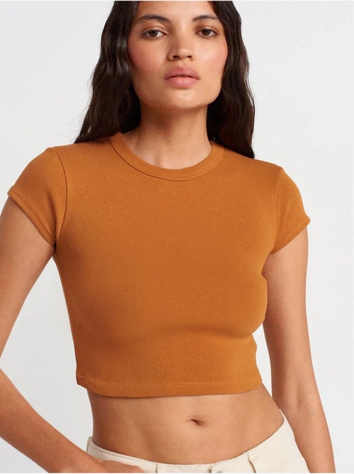 DILVIN T-shirt Court Femme Coupe Ajustée Col Rond - Kiabi