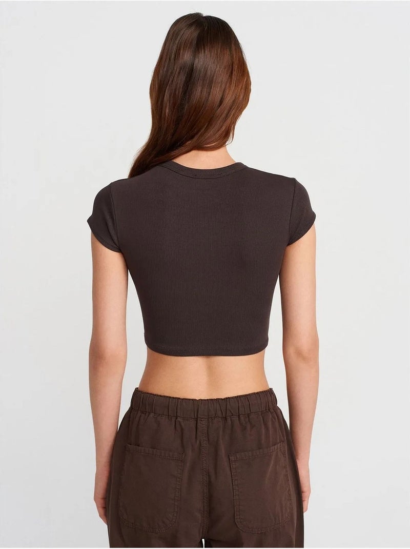 DILVIN T-shirt Court Femme Coupe Ajustée Col Rond Marron foncé - Kiabi
