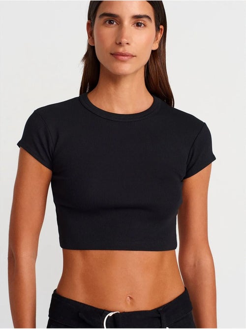 DILVIN T-shirt Court Femme Coupe Ajustée Col Rond - Kiabi DILVIN T-shirt Court Femme Coupe Ajustée Col Rond - Kiabi