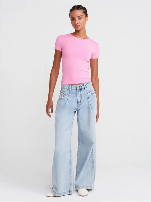 DILVIN T-shirt Court Femme, Coupe Ajustée, Col Rond - Kiabi DILVIN T-shirt Court Femme, Coupe Ajustée, Col Rond - Kiabi