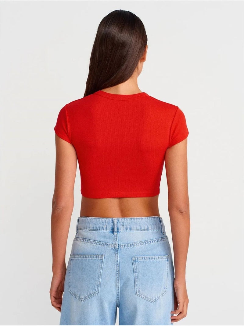 DILVIN T-shirt Court Femme Coupe Ajustée Col Rond Rouge - Kiabi