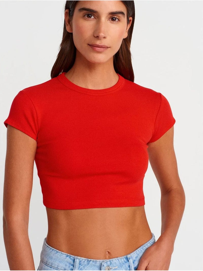 DILVIN T-shirt Court Femme Coupe Ajustée Col Rond Rouge - Kiabi