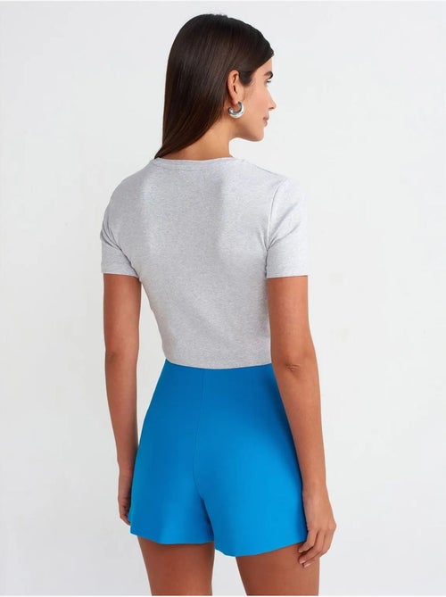 DILVIN T-shirt Court Femme Coupe Ajustée - Kiabi DILVIN T-shirt Court Femme Coupe Ajustée - Kiabi