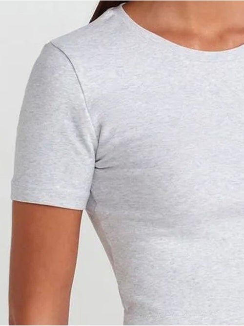 DILVIN T-shirt Court Femme Coupe Ajustée - Kiabi DILVIN T-shirt Court Femme Coupe Ajustée - Kiabi