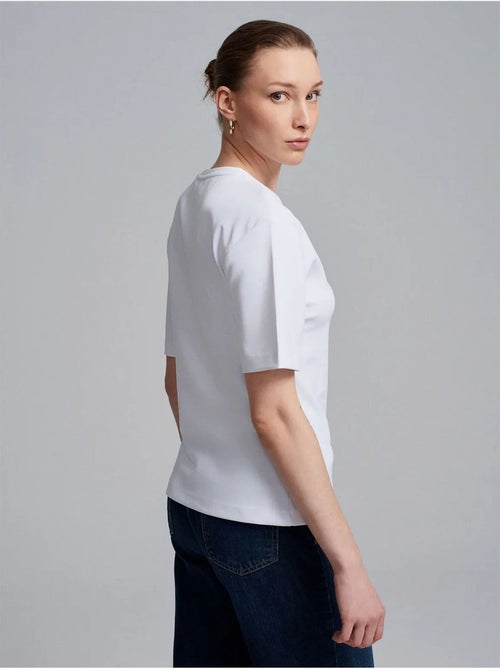DILVIN T-shirt Femme À Col Rond Et Manches Courtes - Kiabi DILVIN T-shirt Femme À Col Rond Et Manches Courtes - Kiabi