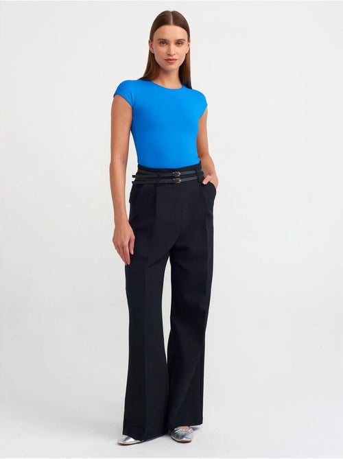 DILVIN T-shirt Femme Coupe Ajustée Col Rond - Kiabi DILVIN T-shirt Femme Coupe Ajustée Col Rond - Kiabi