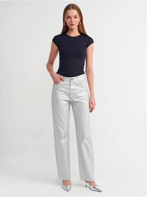 DILVIN T-shirt Femme Coupe Ajustée Col Rond - Kiabi DILVIN T-shirt Femme Coupe Ajustée Col Rond - Kiabi
