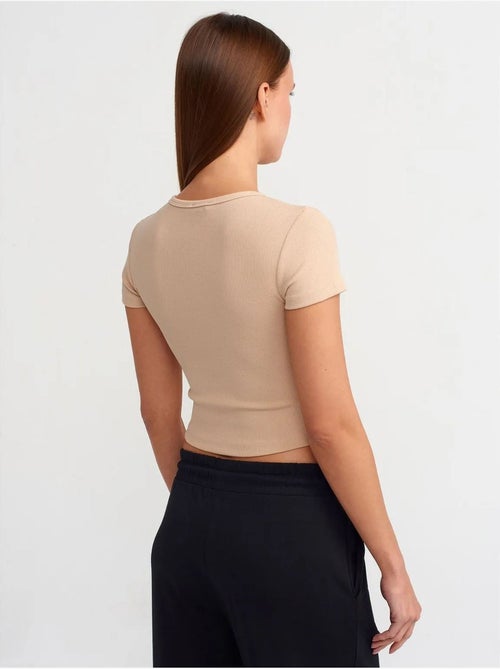 DILVIN T-shirt Femme Court Coupe Slim À Col Rond - Kiabi DILVIN T-shirt Femme Court Coupe Slim À Col Rond - Kiabi