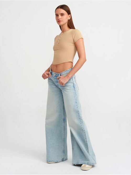 DILVIN T-shirt Femme Court Coupe Slim À Col Rond - Kiabi DILVIN T-shirt Femme Court Coupe Slim À Col Rond - Kiabi