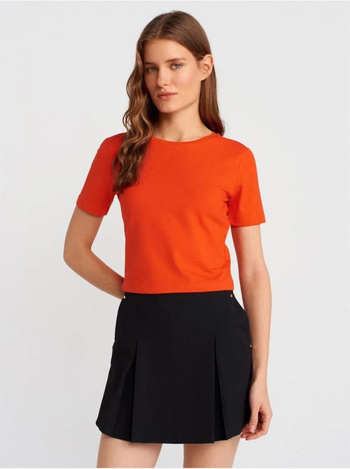 DILVIN T-shirt Femme Crop Coupe Slim À Col Rond - Kiabi DILVIN T-shirt Femme Crop Coupe Slim À Col Rond - Kiabi