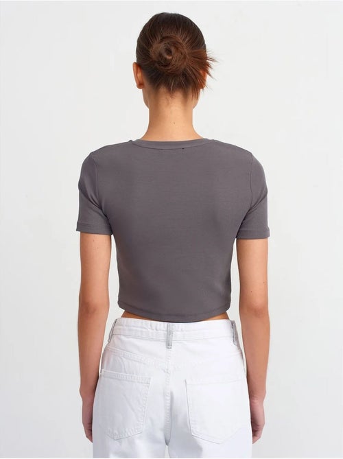 DILVIN T-shirt Femme Crop Slim À Col Rond - Kiabi DILVIN T-shirt Femme Crop Slim À Col Rond - Kiabi