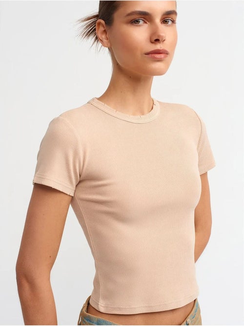 DILVIN T-shirt Femme Crop Slim Fit - Kiabi DILVIN T-shirt Femme Crop Slim Fit - Kiabi