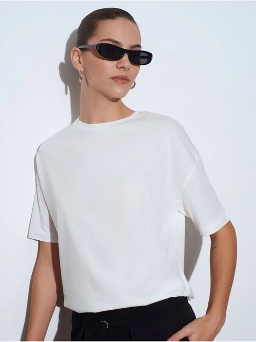 DILVIN T-shirt Femme En Coton À Col Rond - Kiabi DILVIN T-shirt Femme En Coton À Col Rond - Kiabi