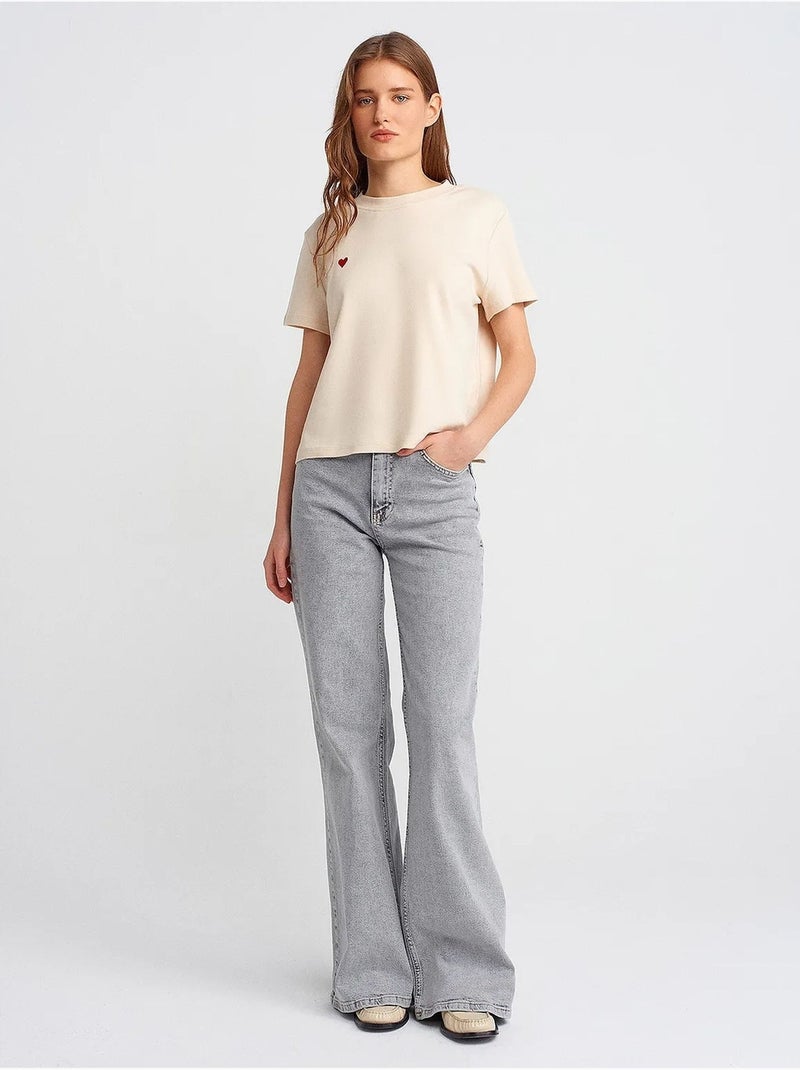 Dilvin t-shirt femme en coton à col rond et broderie Crème - Kiabi
