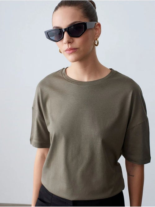 DILVIN T-shirt Femme En Coton À Col Rond - Kiabi DILVIN T-shirt Femme En Coton À Col Rond - Kiabi