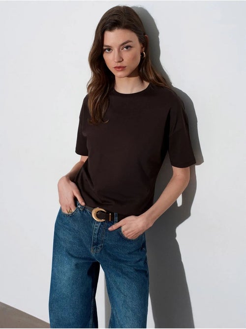 DILVIN T-shirt Femme En Coton À Col Rond - Kiabi DILVIN T-shirt Femme En Coton À Col Rond - Kiabi