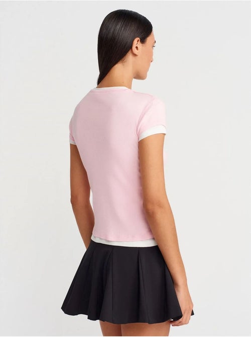 DILVIN T-shirt Femme En Coton À Col V Et Patte De Boutonnage - Kiabi DILVIN T-shirt Femme En Coton À Col V Et Patte De Boutonnage - Kiabi