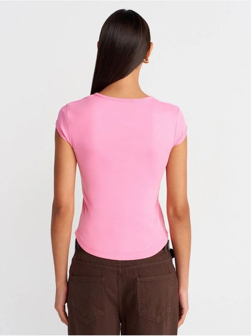 DILVIN T-shirt Femme En Coton, Coupe Ajustée, Col Rond - Kiabi DILVIN T-shirt Femme En Coton, Coupe Ajustée, Col Rond - Kiabi