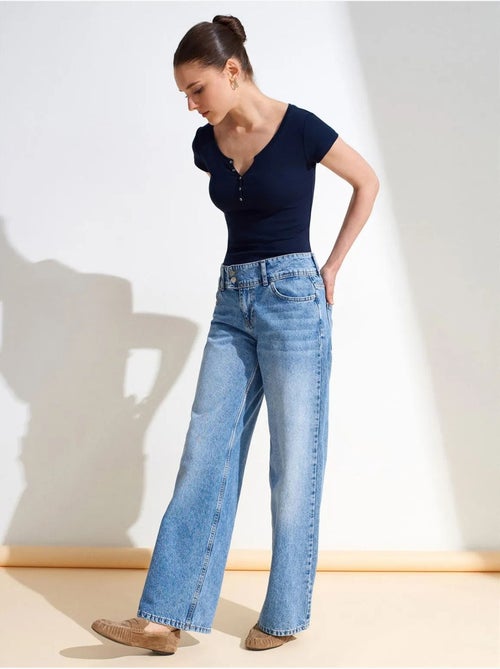 DILVIN T-shirt Femme En Coton, Coupe Slim, Col Rond - Kiabi DILVIN T-shirt Femme En Coton, Coupe Slim, Col Rond - Kiabi