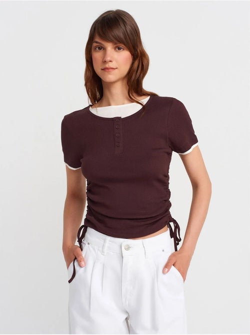 DILVIN T-shirt Femme En Coton, Coupe Slim, Col Rond - Kiabi DILVIN T-shirt Femme En Coton, Coupe Slim, Col Rond - Kiabi