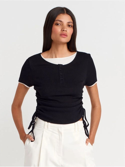 DILVIN T-shirt Femme En Coton, Coupe Slim, Col Rond - Kiabi DILVIN T-shirt Femme En Coton, Coupe Slim, Col Rond - Kiabi