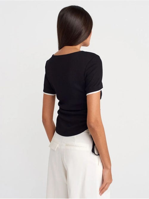 DILVIN T-shirt Femme En Coton, Coupe Slim, Col Rond - Kiabi DILVIN T-shirt Femme En Coton, Coupe Slim, Col Rond - Kiabi