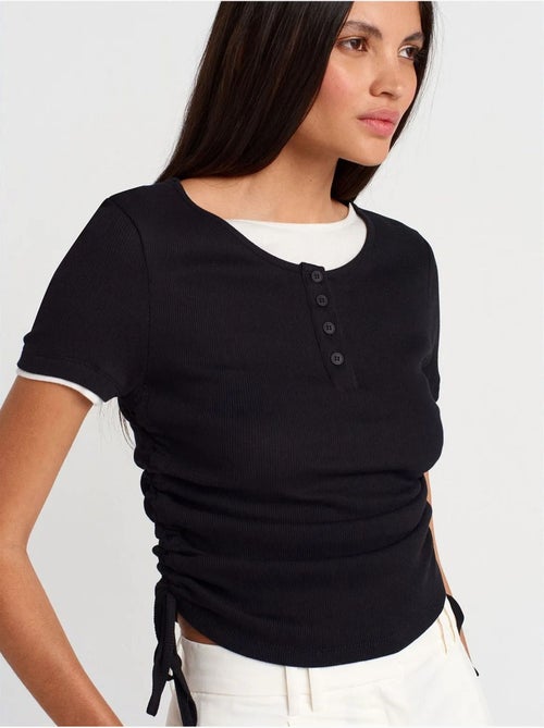 DILVIN T-shirt Femme En Coton, Coupe Slim, Col Rond - Kiabi DILVIN T-shirt Femme En Coton, Coupe Slim, Col Rond - Kiabi