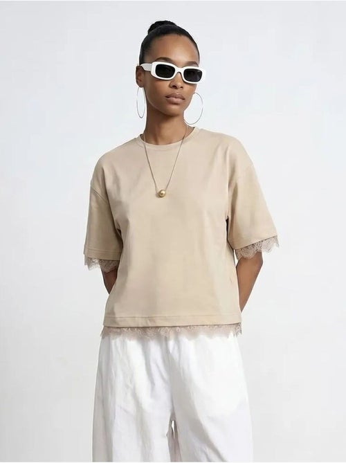 DILVIN T-shirt femme en coton et élasthanne à col rond - Kiabi DILVIN T-shirt femme en coton et élasthanne à col rond - Kiabi