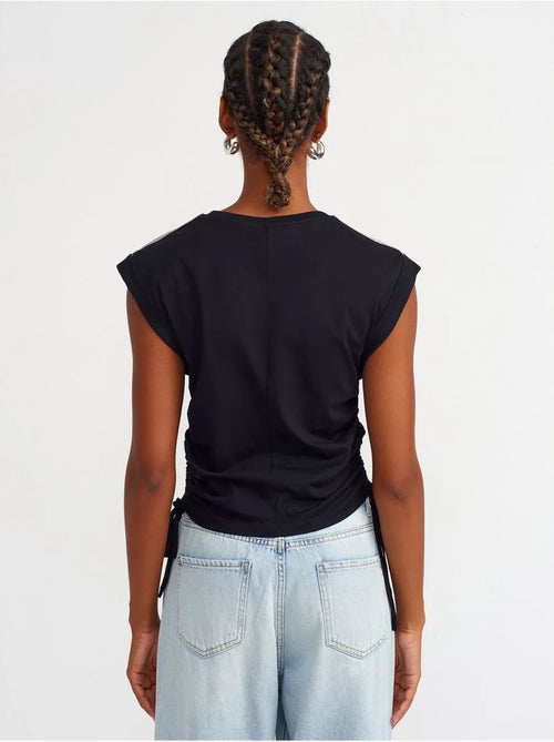 DILVIN T-shirt Femme Sans Manches En Coton, Col Rond Et Lien - Kiabi DILVIN T-shirt Femme Sans Manches En Coton, Col Rond Et Lien - Kiabi