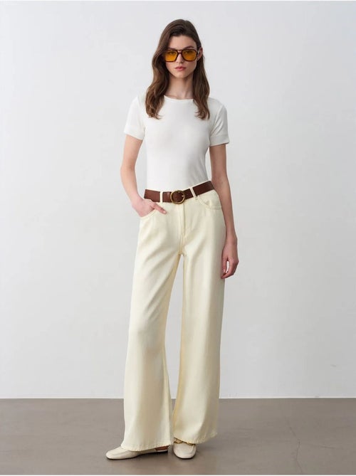 DILVIN T-shirt Femme Slim À Col Rond - Kiabi DILVIN T-shirt Femme Slim À Col Rond - Kiabi