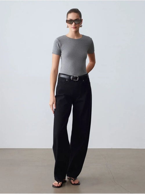 DILVIN T-shirt Femme Slim À Col Rond - Kiabi DILVIN T-shirt Femme Slim À Col Rond - Kiabi