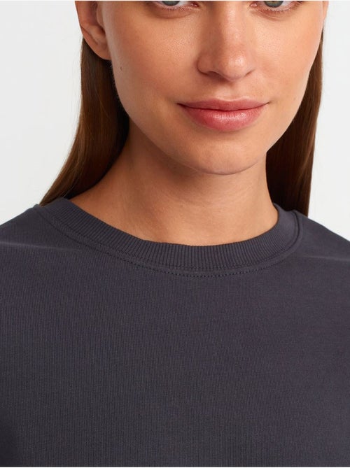 DILVIN T-shirt Oversize En Coton À Col Rond - Kiabi DILVIN T-shirt Oversize En Coton À Col Rond - Kiabi